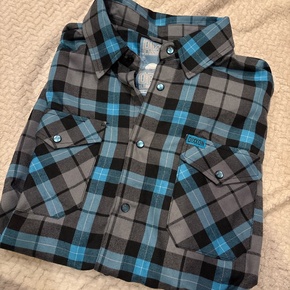 DIXXON Blue and Black Plaid Casual Button Down Shirt